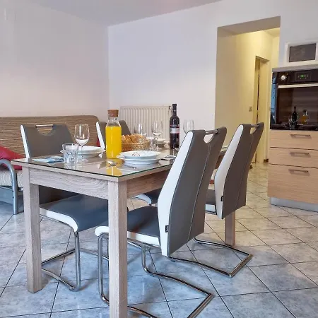 Апартаменты Apartmaji Jakob 1 *