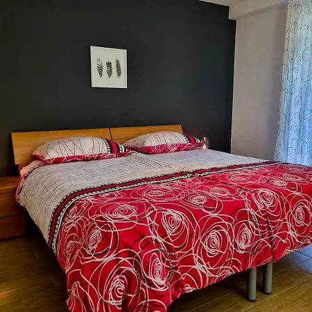 Apartmaji Jakob 1 Бовец
