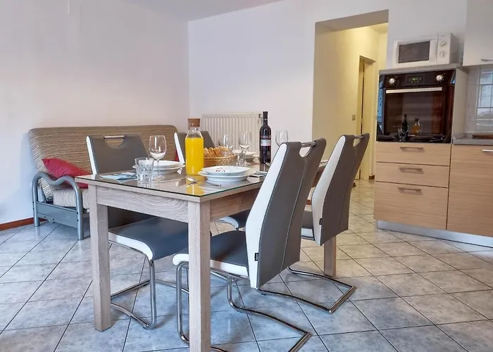 아파트 Apartmaji Jakob 1 *